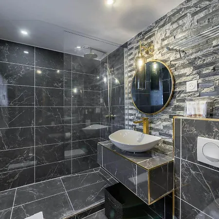 Mitoyen 4 A Moriond - Fr-1-563-104 木屋